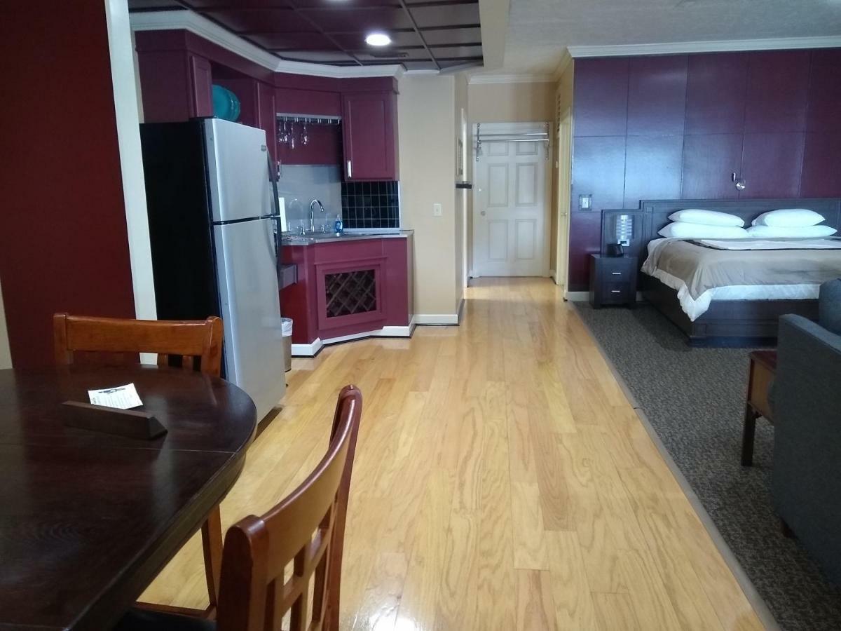 Southern Comfort Suites 梅菲尔德 外观 照片